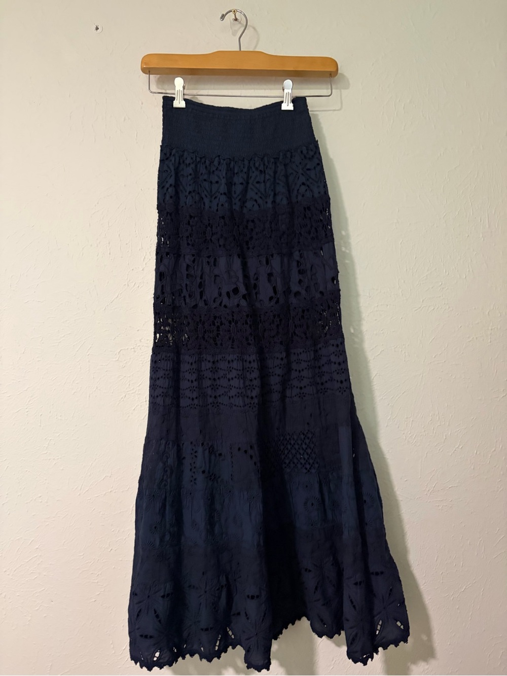 Temptation Positano Navy Eyelet Embroidered Skirt Size Small
